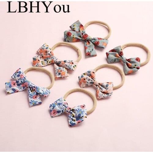 2020 New Summer Baby Girls Prints Fabric Bows Nylon Headbands super Soft Traceless Elastic Knots Hairbands Head Wraps Toddlers