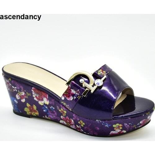 New Arrival Luxury Shoes Women Designers Italian Women Shoes Decorated with Appliques Shoes Woman High Heel Diamonds White To