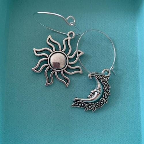 Sun And Moon Earrings Fashion Goth Witch Jewelry Women Gift 2020 New Delicate Beautiful Crescent Wholesale Statement Celestial