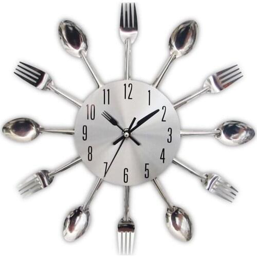 Cutlery Design Kitchen Wall Clock Multicolor Metal Fork Spoon Modern Cutlery Clocks For Home Living Room Decoration