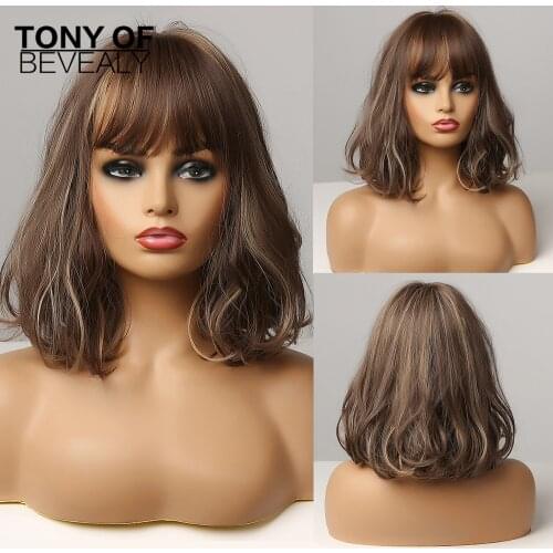Short Wavy Bobo Synthetic Wigs with Bangs Brown Honey Golden Cosplay Natural Wigs with Highlight for Women Girls Lolita Cute