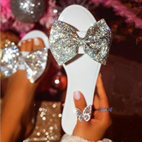 2020 new summer flat bottom non-slip durable outdoor leisure all-match beach slippers rhinestone sandals at home flip flop ms