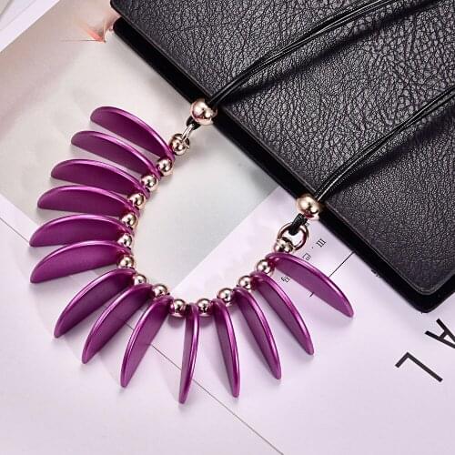 HC Fashion Semicircle Geometric Pendant & Necklace for Women Sweater Coat Collar Necklace Trendy Girl Catwalks Choker Necklace W