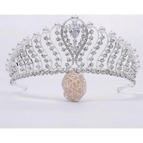 2020 European New Design Shiny Pearl Crystal Tiara Wedding Royal Crown Bridal Tiara Accessories Rhinestone Tiaras Crowns Pageant