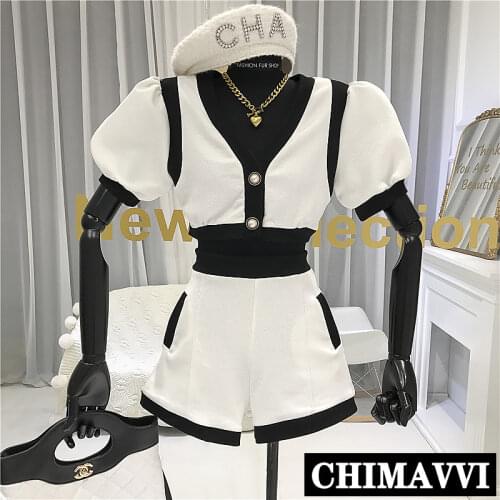 2021 Summer New V-neck Short Sleeve Mixed Color Shirt Knitted Top + High Waist Wide Leg Shorts Two-Piece Set Women Shorts Set