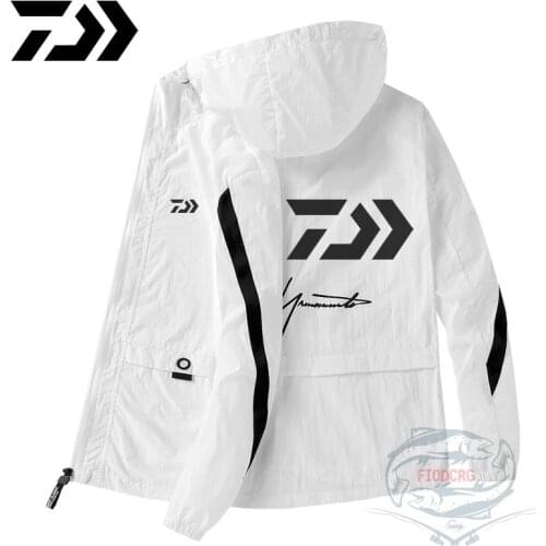2020 Daiwa Outdoor Long Sleeve Sunscreen Fishing Clothes Breathable Thin Fishing Sunscreen DAWA Jacket Hooded Fishing Clothing