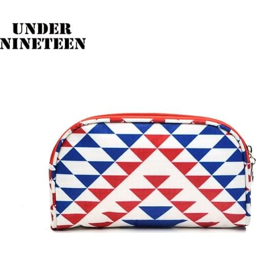 Under Nineteen 2019 New Fashion Brand Women Cosmetic Bag Large Capacity Make Up Bag Organizer Case Necessaries Wash Toiletry Bag