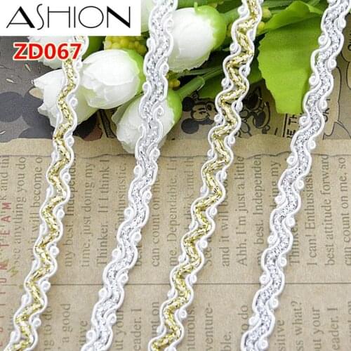 Width 10mm gold with white silver with white polyester corrugated braided lash rochetribbon villi weave lace trim ZD067