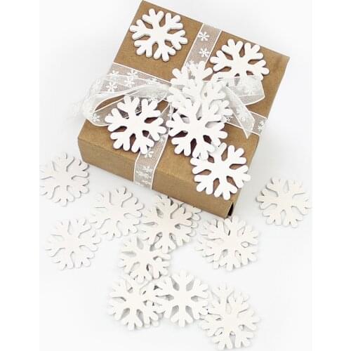 100PCS 30mm Mix Shape Wooden White Snowflakes Christmas Ornaments Xmas Pendants New Year Christmas Decorations for Home QDRR #62