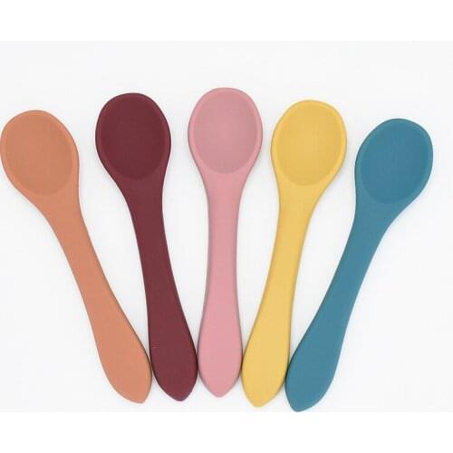 BPA FREE Full Silicone Baby Feeding Spoon Infant Baby Boy Girl Tableware Heat Resistant Candy Color Spoon For Kids Feeding Tool