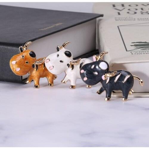 Enamel Lovely Cattle Brooches For Women 3-color Bull Ox Animal Party Casual Brooch Pins Gifts