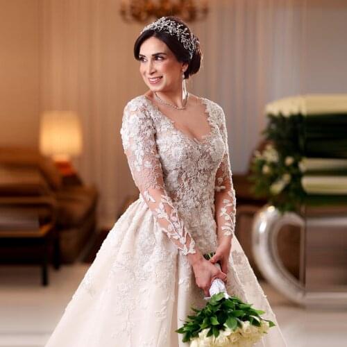 2021 Lace Wedding Dresses Ball Gown Long Sleeves 3D Appliques Plus Size Long Sleeveless Organza Bridal Wedding Gowns