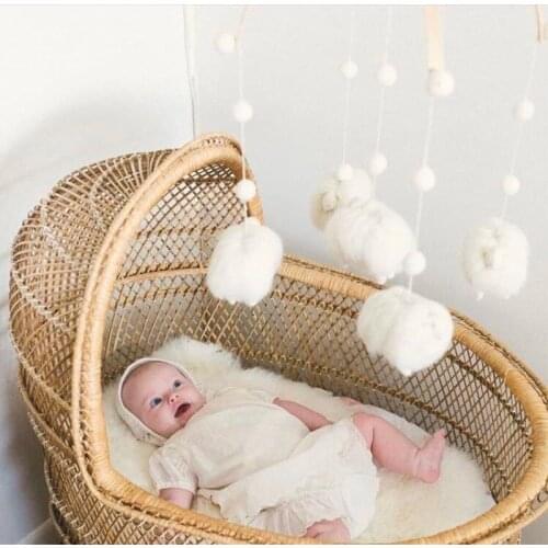Baby Bed Crib Cute Wooden Rattles Natural Wood Bead Felt Animals Toys Kids Children Room Decoration