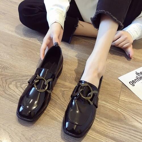 Womens shoes pumps 2019 new autumn fashion metal chain thick with leather shoes
