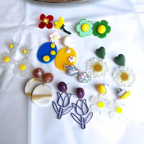 Kpop Cute acrylic resin flower Aesthetic earrings for woman Geometric Irregular earrings 2020 korean style Party Jewelry Gifts