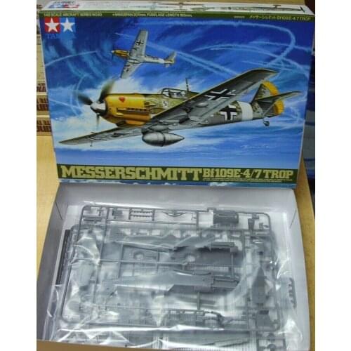 Messerschmitt BF109E-4/7 Trop TAMIYA 1/48 plastic model kit 61063