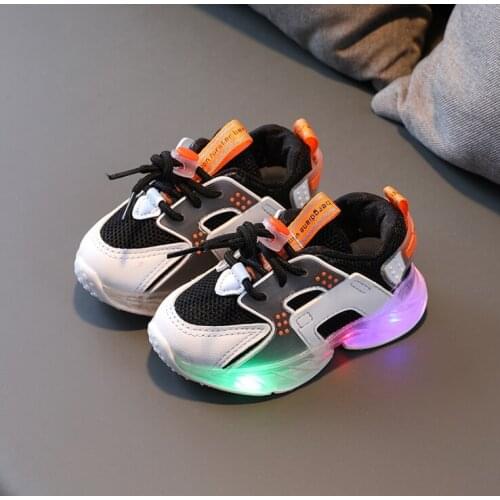 2021 Boys Luminous Sneakers Fashion Breathable Kids LED Sneakers Boys Net Shoes Anti-Slip Shoes Girls Kids Sports Running Shoes