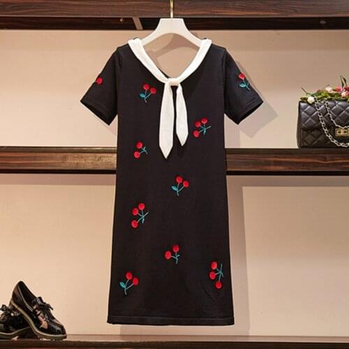 New 2019 High Quality Summer Fashion Runway Plus Size Knitted Dress Womens Short Sleeve Embroidery Loose Mini Sweater Dress