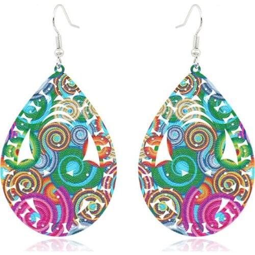 Hollow Leaf Print Earrings Vintage Ethnic Ear Pendant Metallic Color Earrings All-match Small Fresh 2021 New Fashion Jewelry