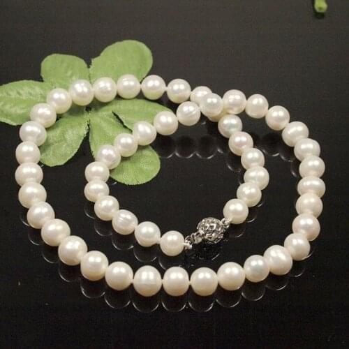 Beautiful gift 8-9mm White Fresh Water Cultured Pearl Necklac 18inch