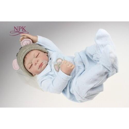 NEWdesign hotsale lifelike rebornbabydoll wholesalesoft real touch babydolls fashion frozendoll Christmas gift one yaer old gift