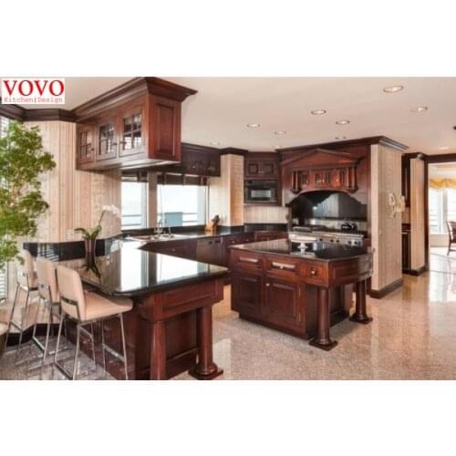 Octagon-shaped traditional kitchen cabinets