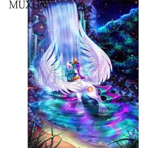 Muxun 5D Diamond Mosaic Animal Full Square / Round Diamond Embroidery Unicorn Home Decor Waterfall Landscape Painting Sale X0317