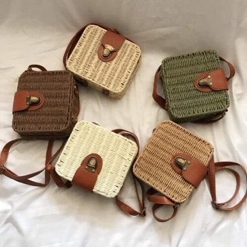 OCEHNUU Casual Straw Beach Bags Women Crossbody Bag Messenger Girls Woven Vacation Flap Ladies Small Shoulder Clutch Bag Purse