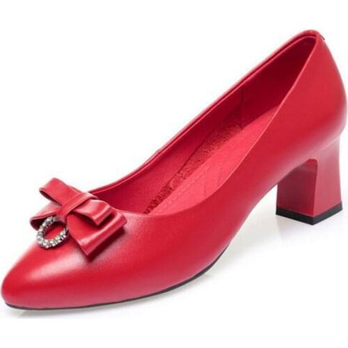 Top Cowhide Rhinestones Bow Fashion Shoes Red Wedding Shoes Women High Heel Shoes 2020 New Autumn Women Leather Shoes Plus Size
