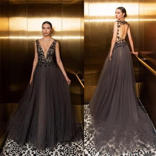 A-Line V-Neck Court Train Tulle Dresses For Evening Women With Applique Backless