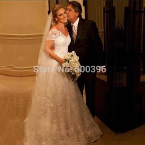 A line Off Shoulder White Appliques Lace Wedding Gowns 2016 New Elegant Cheap Short Sleeve Wedding Dresses vestido de noiva