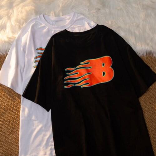 Men Women T-shirt American Retro Oversized Shirts Ladies Streetwear Graphics Tops Female T-shirt Hip-hop Couple Casual T Shirt