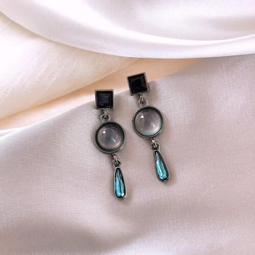 Vintage Sparkly Opal Stone Blue Color Drop Dangle Earrings for Women Girl Retro Metal Long Tassel Earrings Statement Jewelry