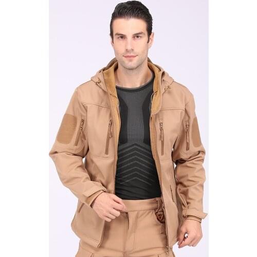 Outdoor Shark Skin Soft Shell Hooded Tactical Charge Jackets Windproof Waterproof Plus Velvet Thermal Men Fleece Hiking Coat