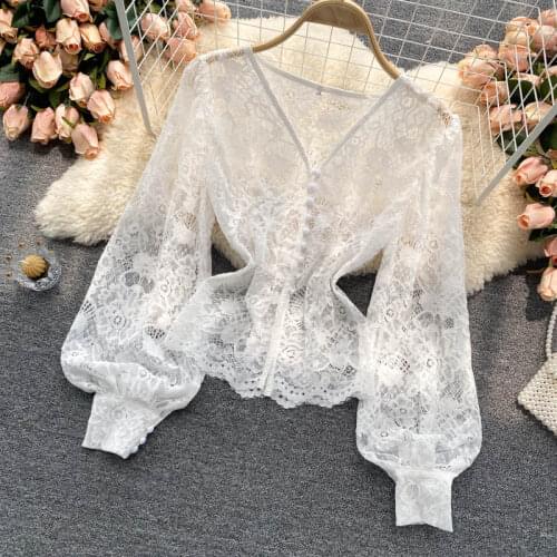 2021 Spring Ladies Lace Blouse Fashion Temperament V-neck Buttoned Slim Puff Sleeve All-Match Shirt