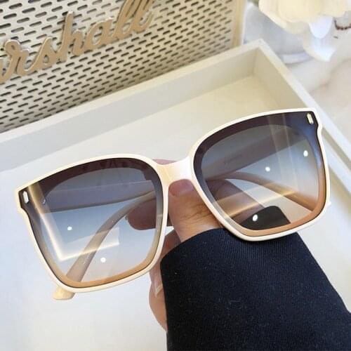Modern Classic Design Sunglasses Women Summer Pink Green Gradient Sun Glasses For Female Men Square Driving Shades Glasses UV400