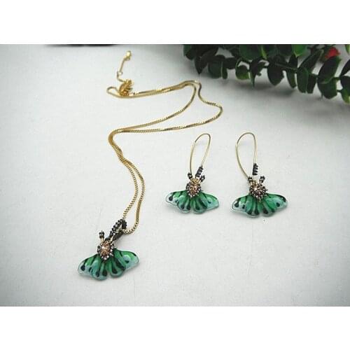 CSxjd Luxury fashion jewelry Exquisite beautiful Butterfly necklace and earrings
