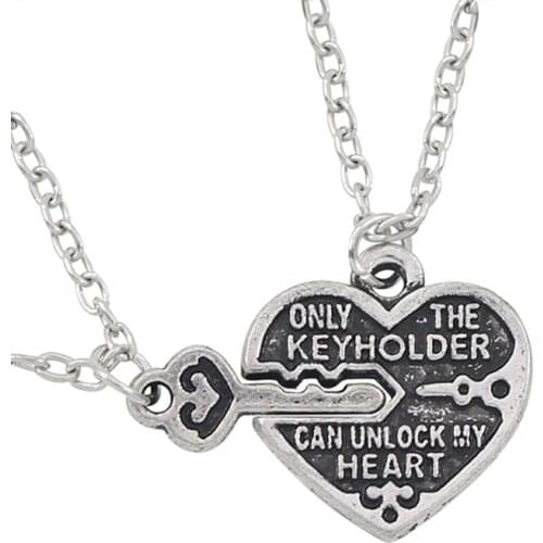 Fashion Couple Necklace Vintage Key Heart Pendant Carving Only Key Holder Can Unlock My Heart Necklace for Female Male Gifts