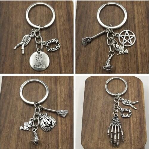 1pcs Halloween Gift Skull Pumpkin Keychains Witch Charms Nightmare Devil Jewelry For Women Keyring Halloween Spirit