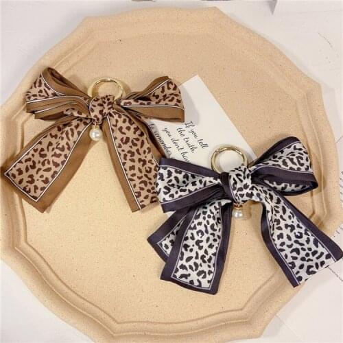 2021 High Quality Fashion Scarves Key holder Ribbon Bowknot Leopard Cat Elegant Woman Printing Keychains Women Bag Charm Pendant