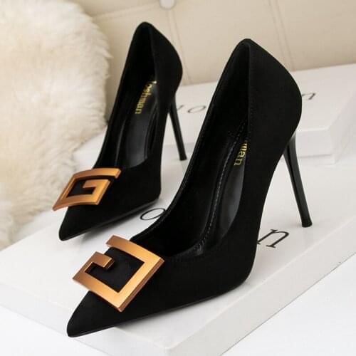 BYMB Suede Pumps