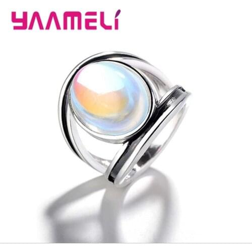 Antique 925 Sterling Silver Women Ring Vintage Style Boho Oval Natural Crystal Rainbow Moonstone Ring for Female Jewelry