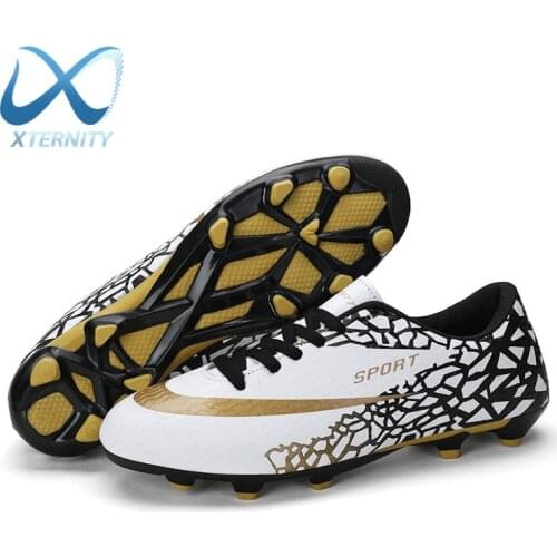 Lightweight Sneakers Men Soccer Shoes Kids Non-Slip Training Football Boots Breathable Sports Shoes Athletic FG/TF Soccer Cleats