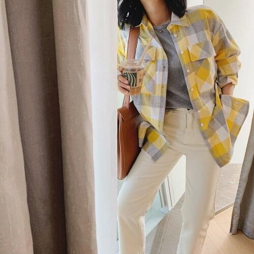 2021 Womens Blouses Shirt Tops Tunics Clothing Woman Oversize Cardigan Plaid Long Sleeve Fashion White Spring New Plus Size Za