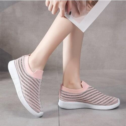 Women Shoes Slip on Women Sneakers 2021 Hot Women Vulcanize Shoes Basket Femme Sock Shoes Women Flats Tenis Feminino 43