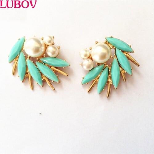 Irregular White Pearl Decoration Stud Earrings Antique Bronze Spike Stud Earrings Women Fashion Jewelry Christmas Gift On Sale