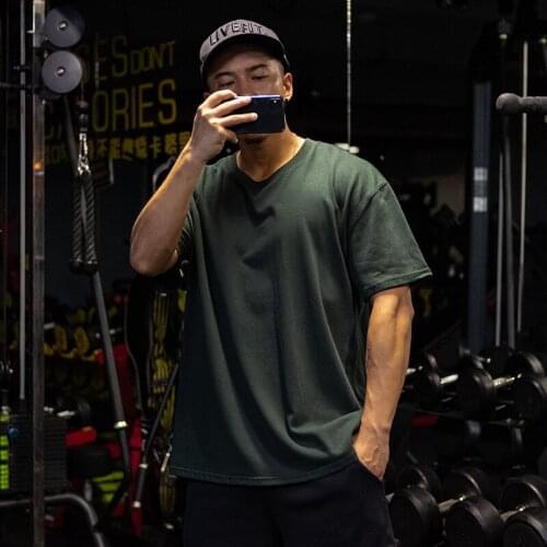 Mens Sports T-shirt Summer Fashion Solid Color Round Neck T-shirt Korean High Quality Slim Plus Size Men Fitness Running Tops