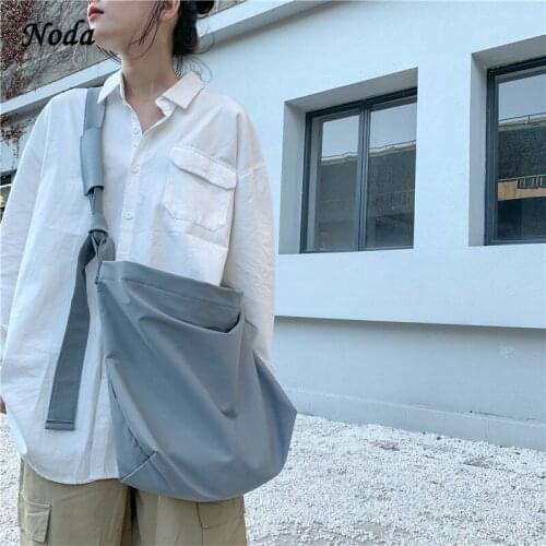 Literary and Casual Large-capacity Messenger Bag for Schoolgirls Commuting Canvas Bag Niche All-match Shoulder Bag