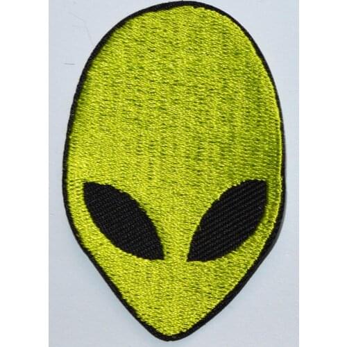 Green Alien Head Universe Space ET ufo area 51 flying saucer Embroidered Sew On Iron On Patch (Size is about 4 * 6 cm)