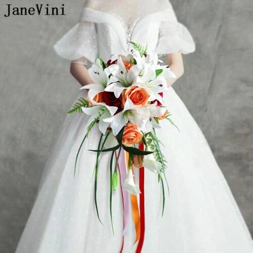 JaneVini Elegant Orange Rose Waterfall Wedding Bouquet Artificial White Lily Bridal Bouquet Holding Flowers Kunstbloemen Boeket